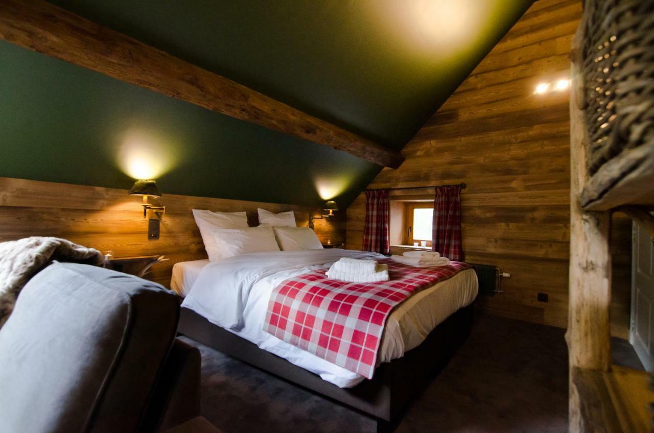 River Lodge Hotel Insolite Maredsous Eksteriør bilde
