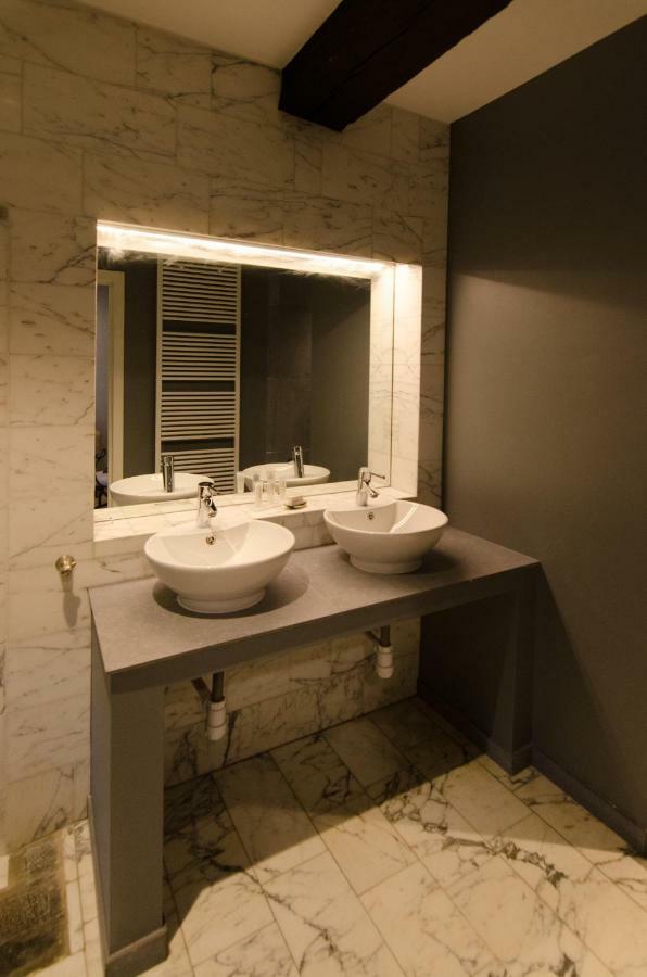 River Lodge Hotel Insolite Maredsous Eksteriør bilde