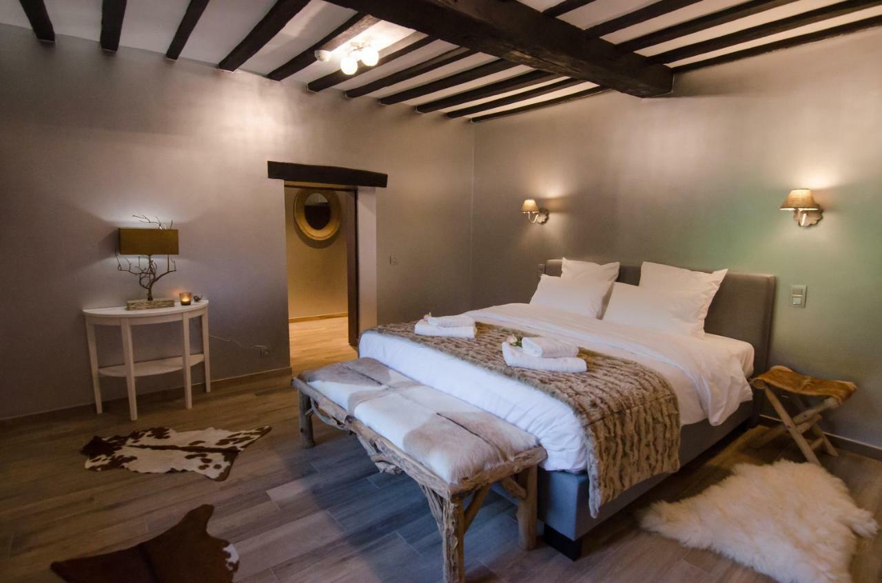 River Lodge Hotel Insolite Maredsous Eksteriør bilde