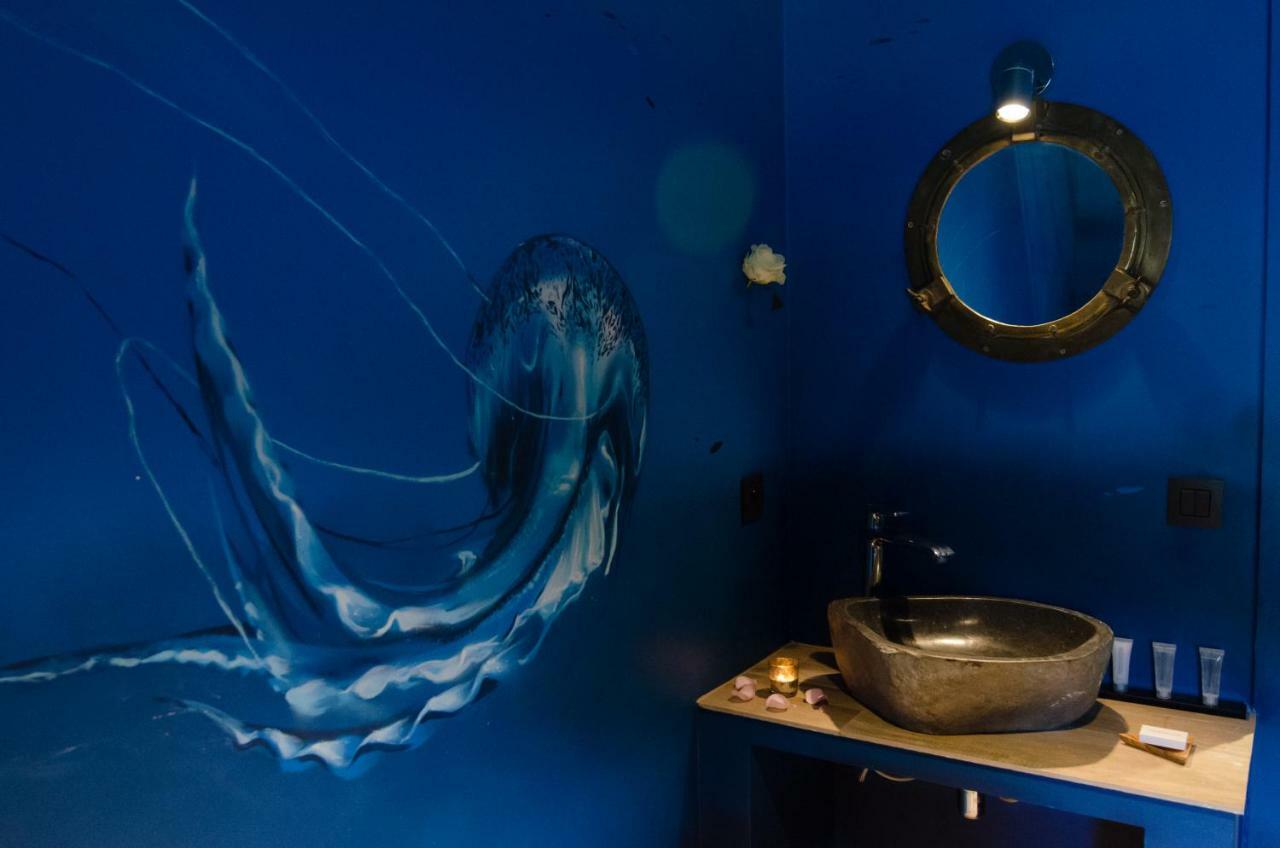 River Lodge Hotel Insolite Maredsous Eksteriør bilde