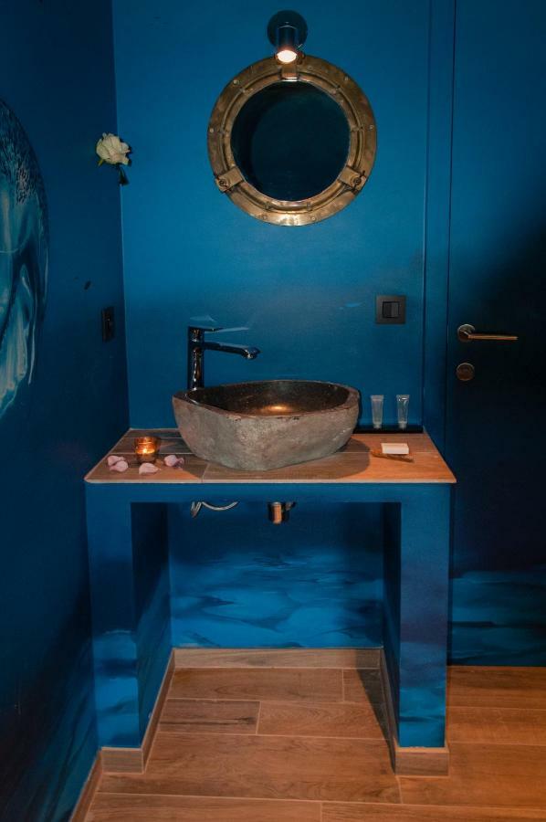 River Lodge Hotel Insolite Maredsous Eksteriør bilde
